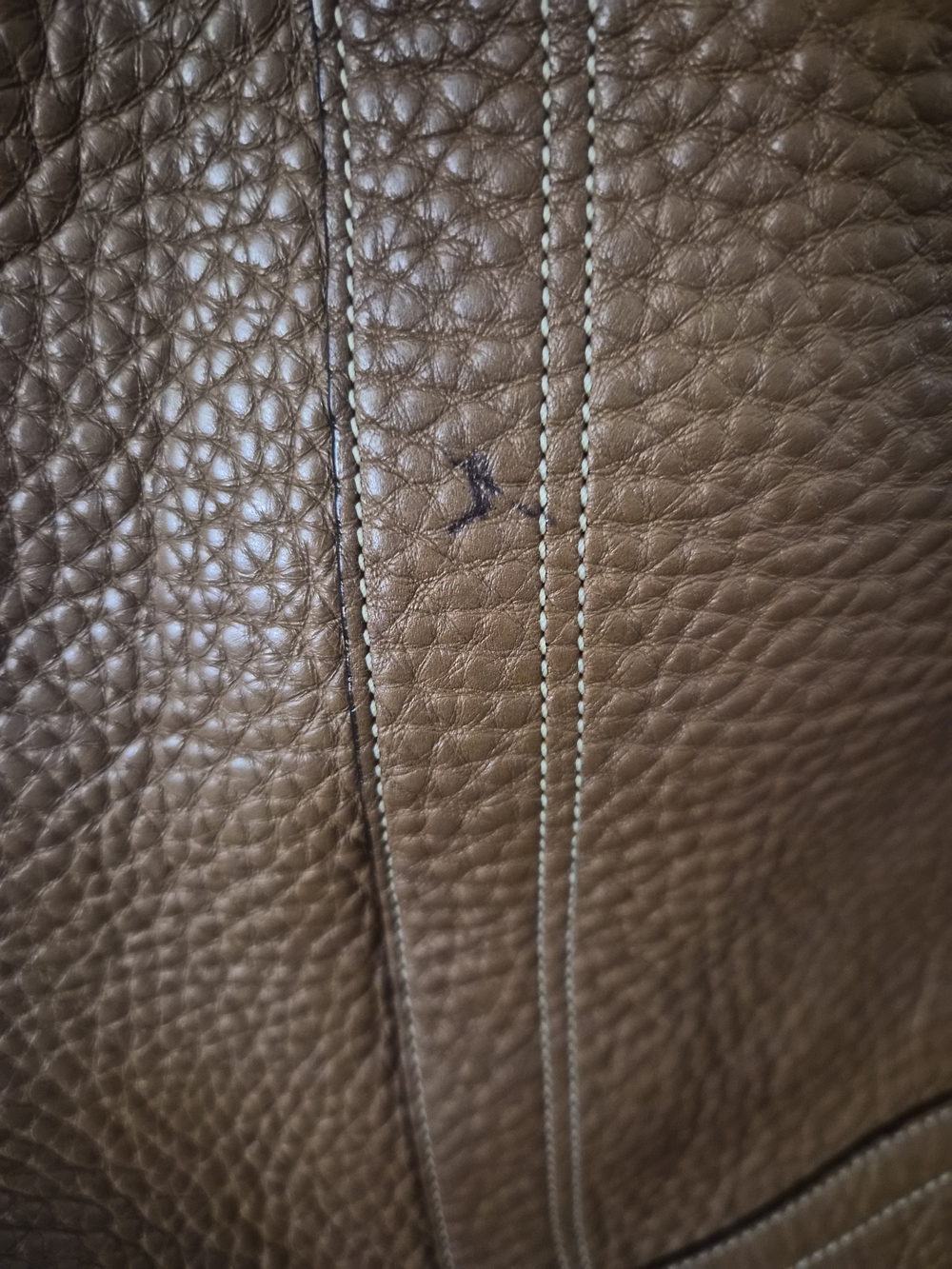 Classic Coach Carmel Brown Leather Crossbody Bag - Picture 4 of 10